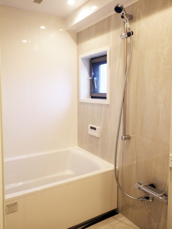 暖房・乾燥・換気など多彩な機能でオールシーズン快適　世田谷区W様邸